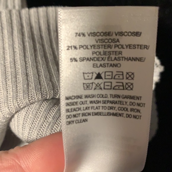 Lucky Brand Oversized Gray Thin Sweater, NWT’s - Picture 4 of 9